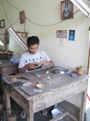 gold and silver making in celuk village.